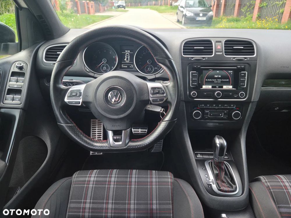 Volkswagen Golf 2.0 GTI DSG - 33