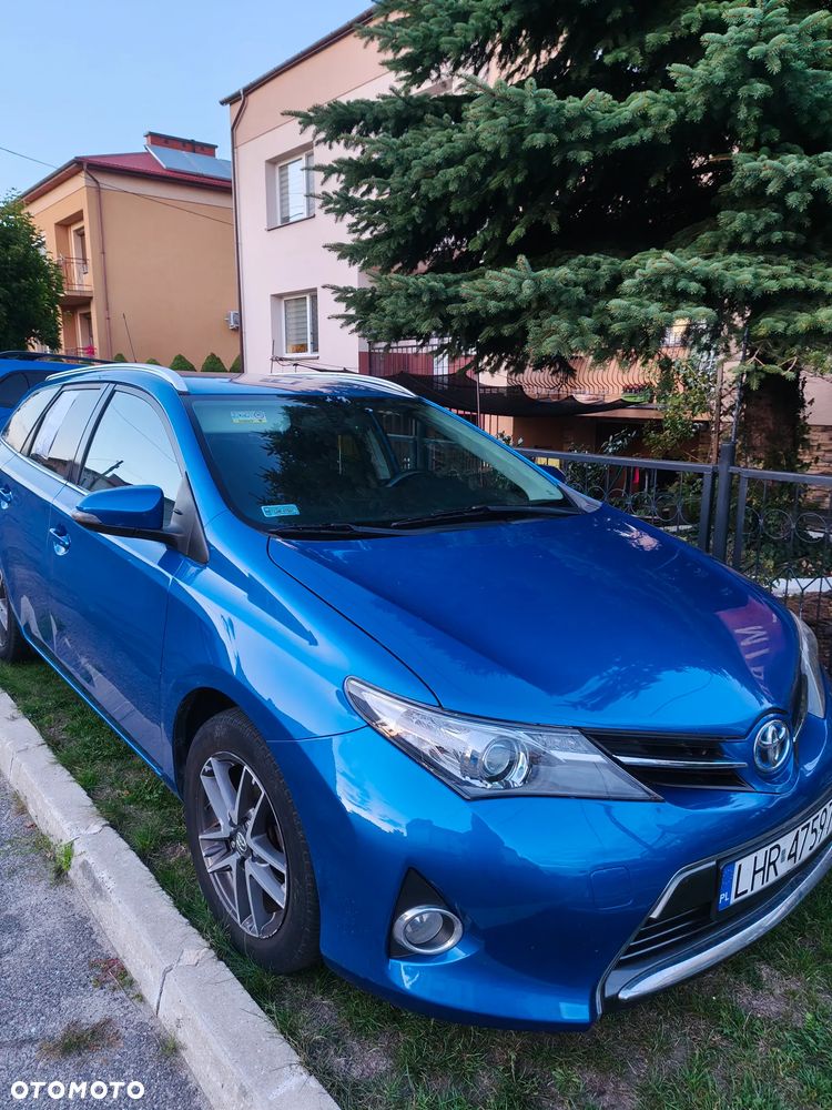 Toyota Auris - 1