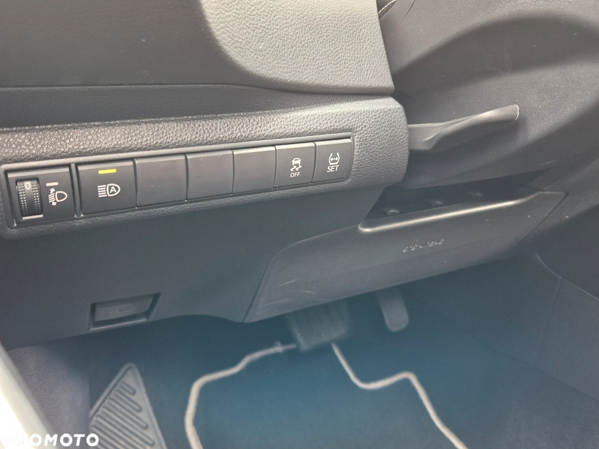 Toyota Corolla 1.8 Hybrid Comfort - 20