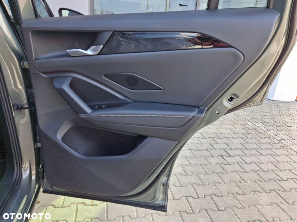 Volkswagen Tiguan - 23