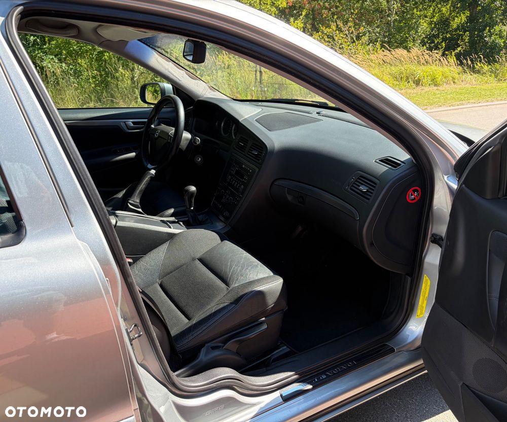 Volvo S60 D5 Edition - 12