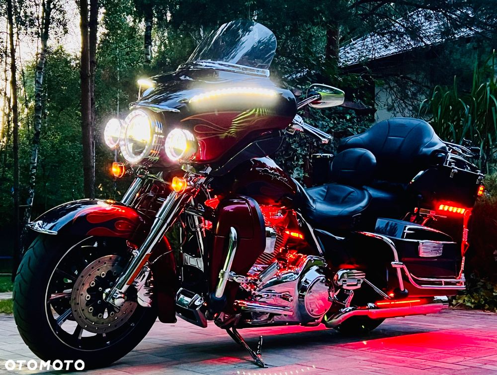 Harley-Davidson FLHTCU Ultra - 12