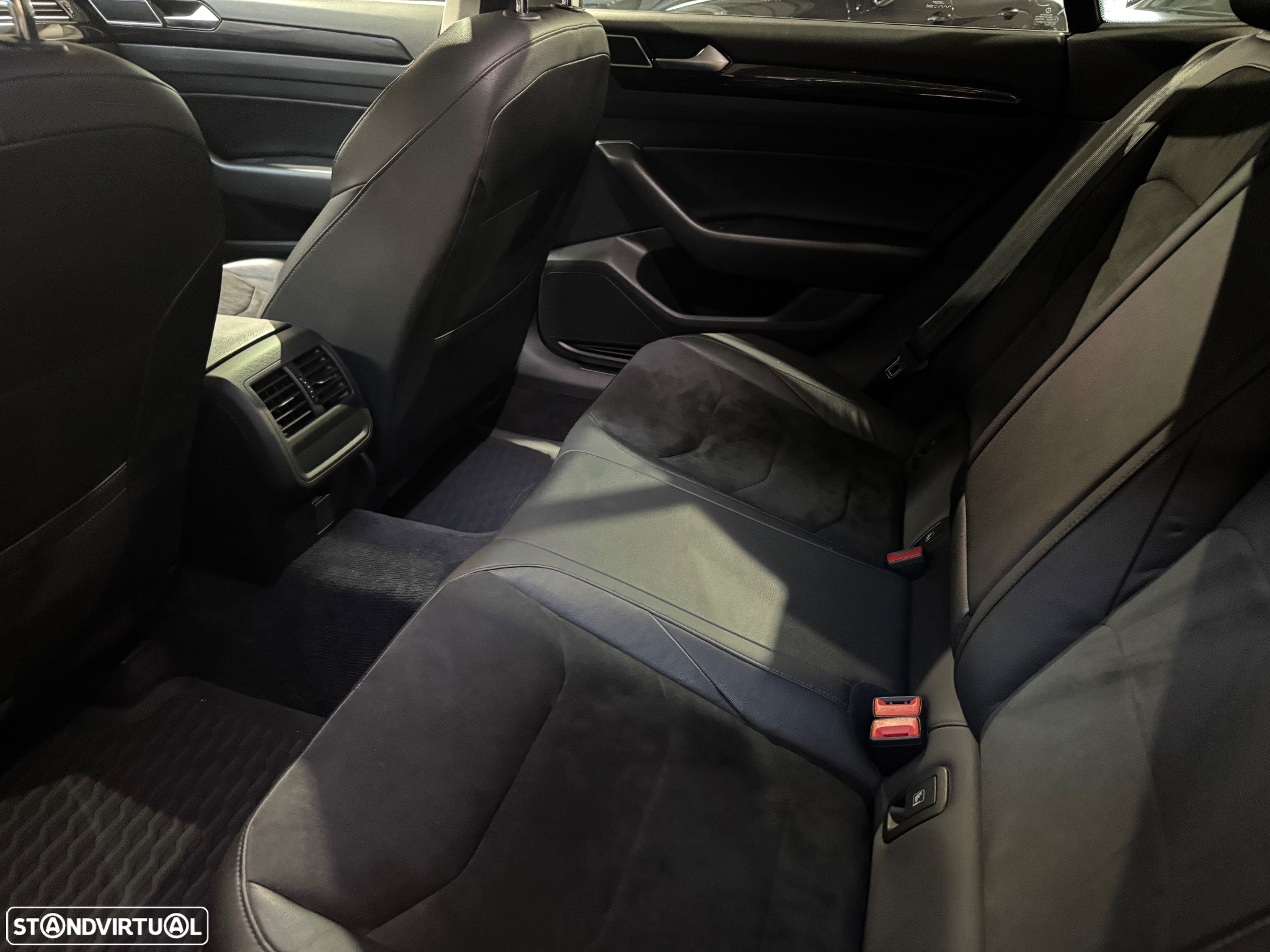 VW Arteon 2.0 TDI Elegance DSG - 18