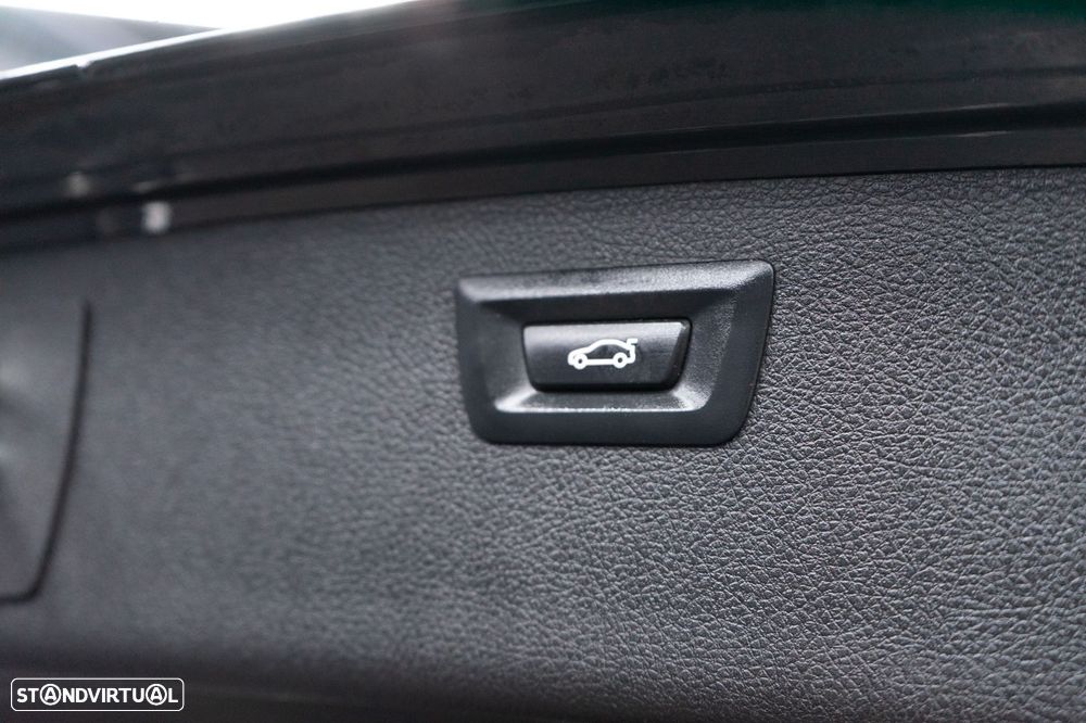 BMW 320 d Pack M - 20