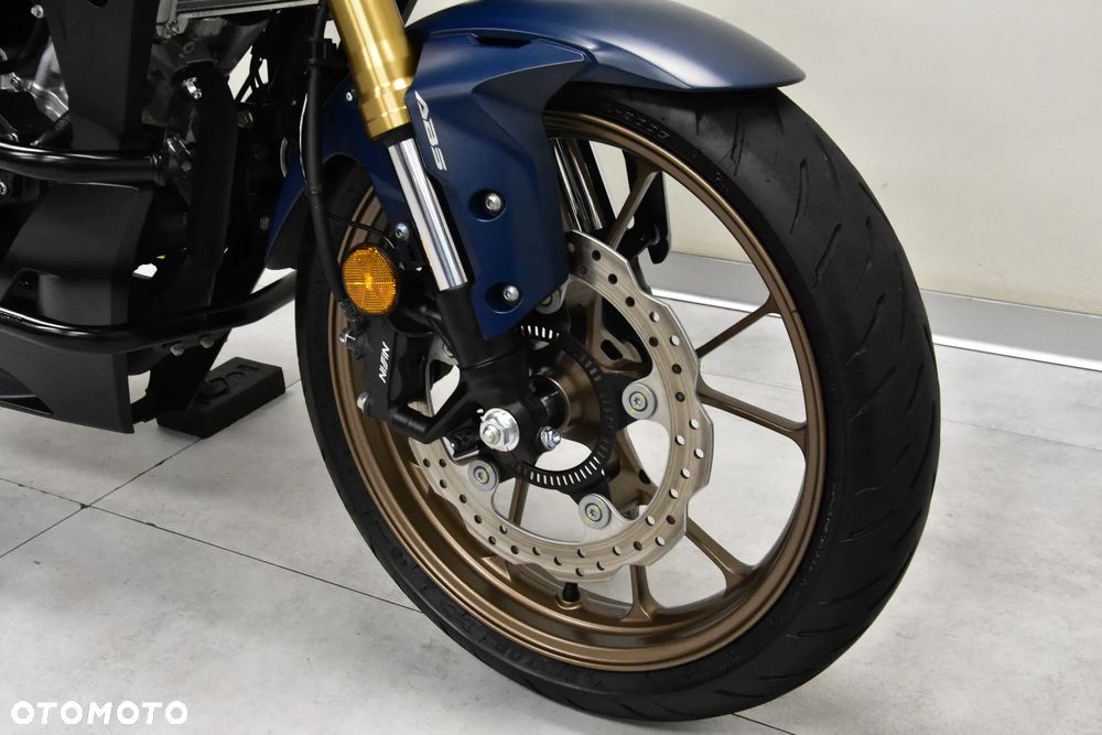 Honda CB - 30
