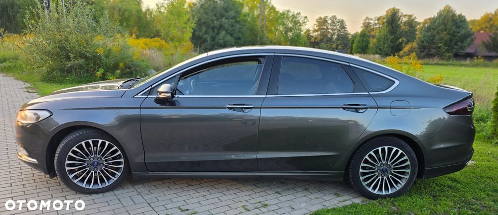 Ford Fusion 2.0 EcoBoost Titanium - 4