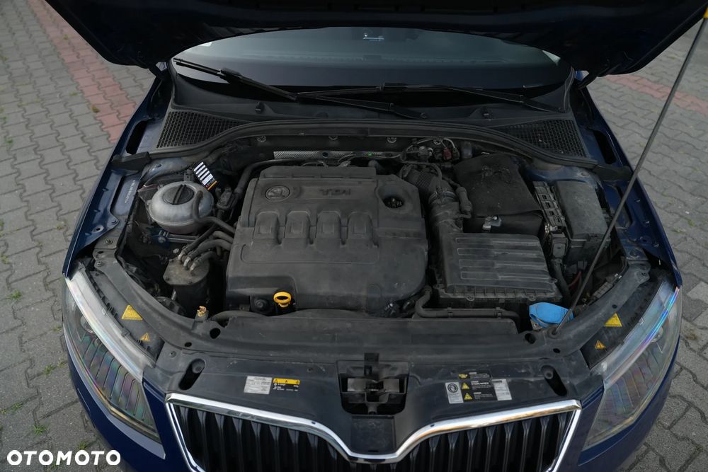Skoda Octavia 2.0 TDI Style DSG - 27
