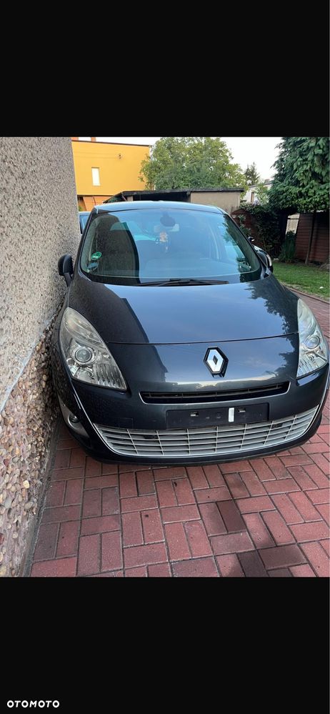 Renault Scenic - 1