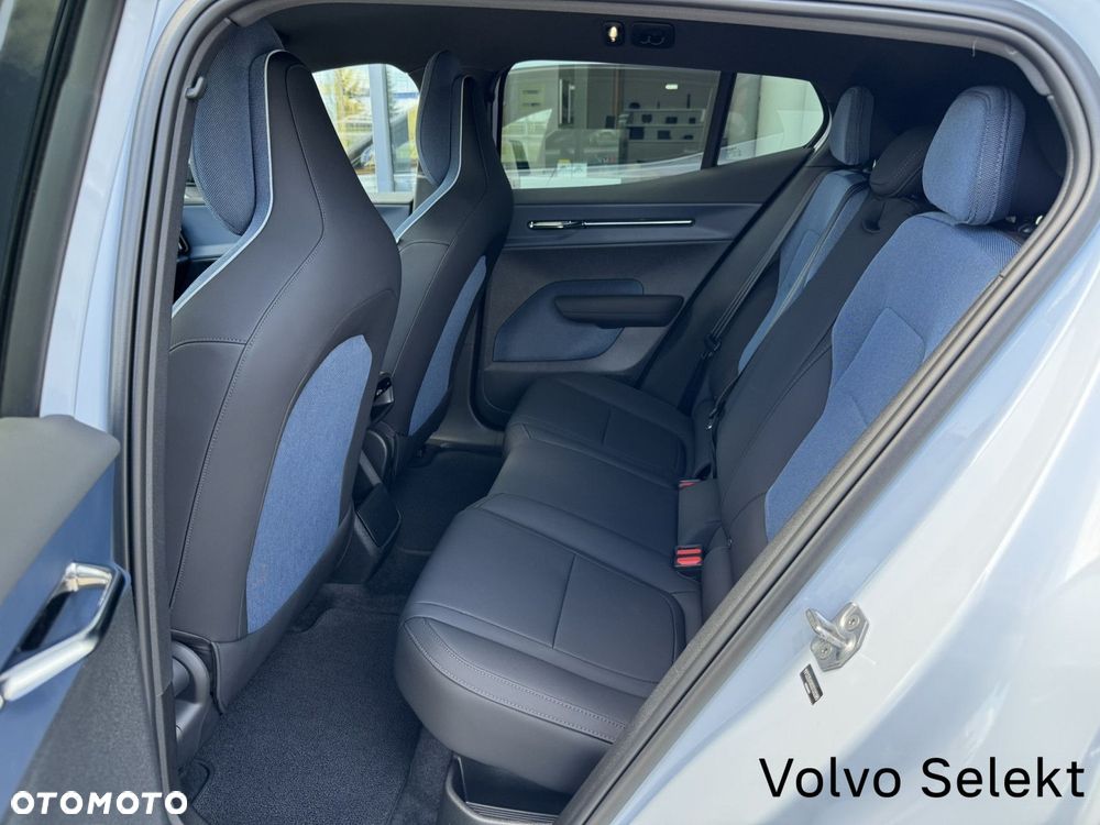 Volvo EX30 69kWh Twin Motor Plus - 13