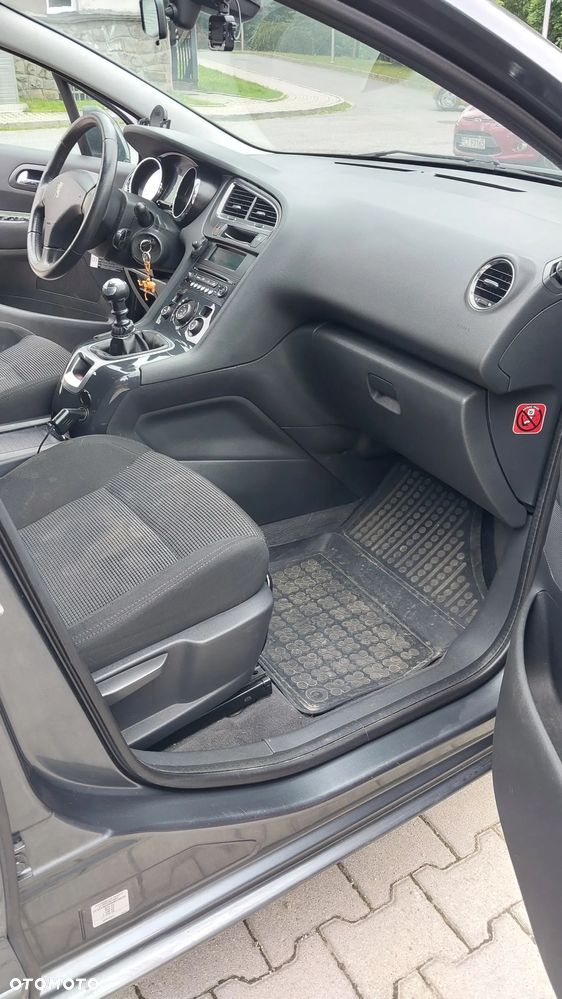 Peugeot 5008 1.6 HDi Premium - 4