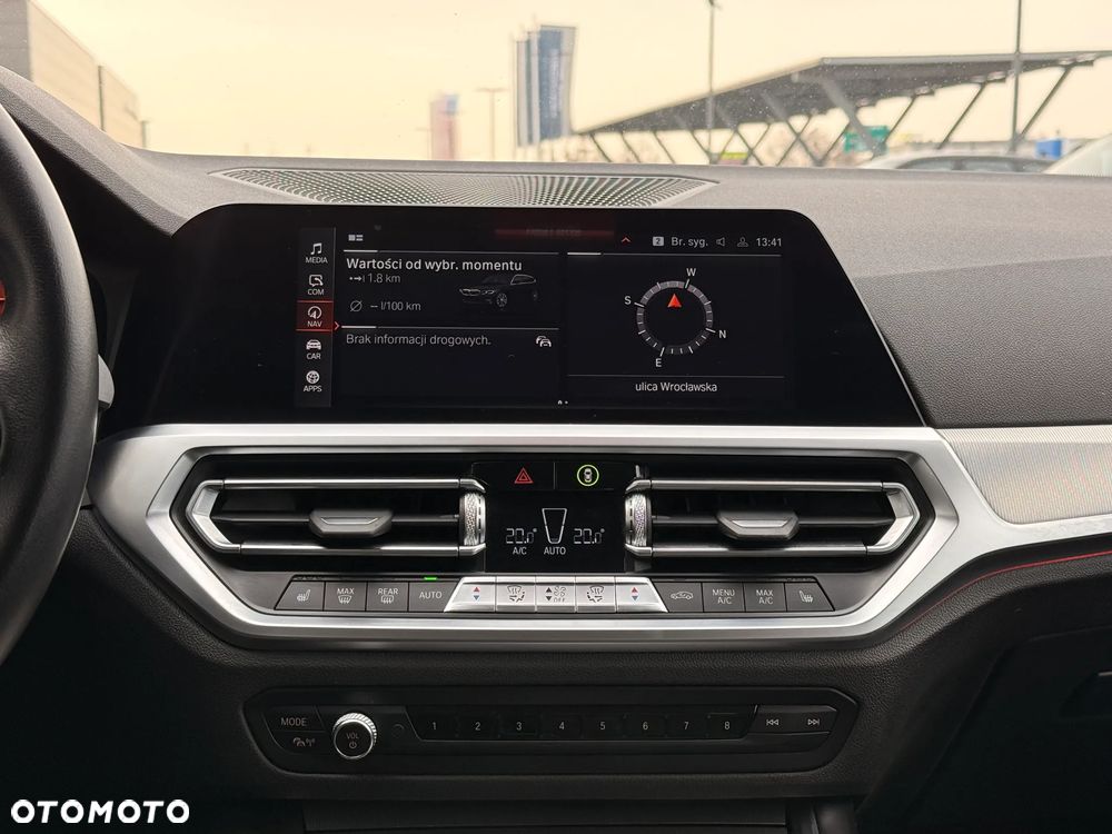 BMW Seria 3 320d xDrive Advantage - 32