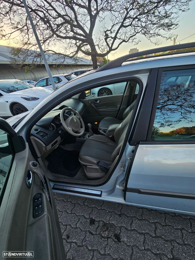 Renault Mégane Break 1.9 dTi Authentic - 5