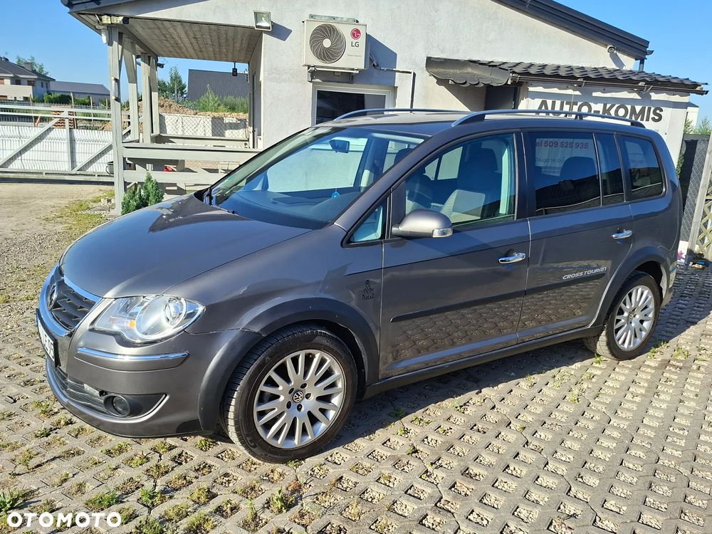 Volkswagen Touran 1.9 TDI DPF Blue Motion Conceptline - 8