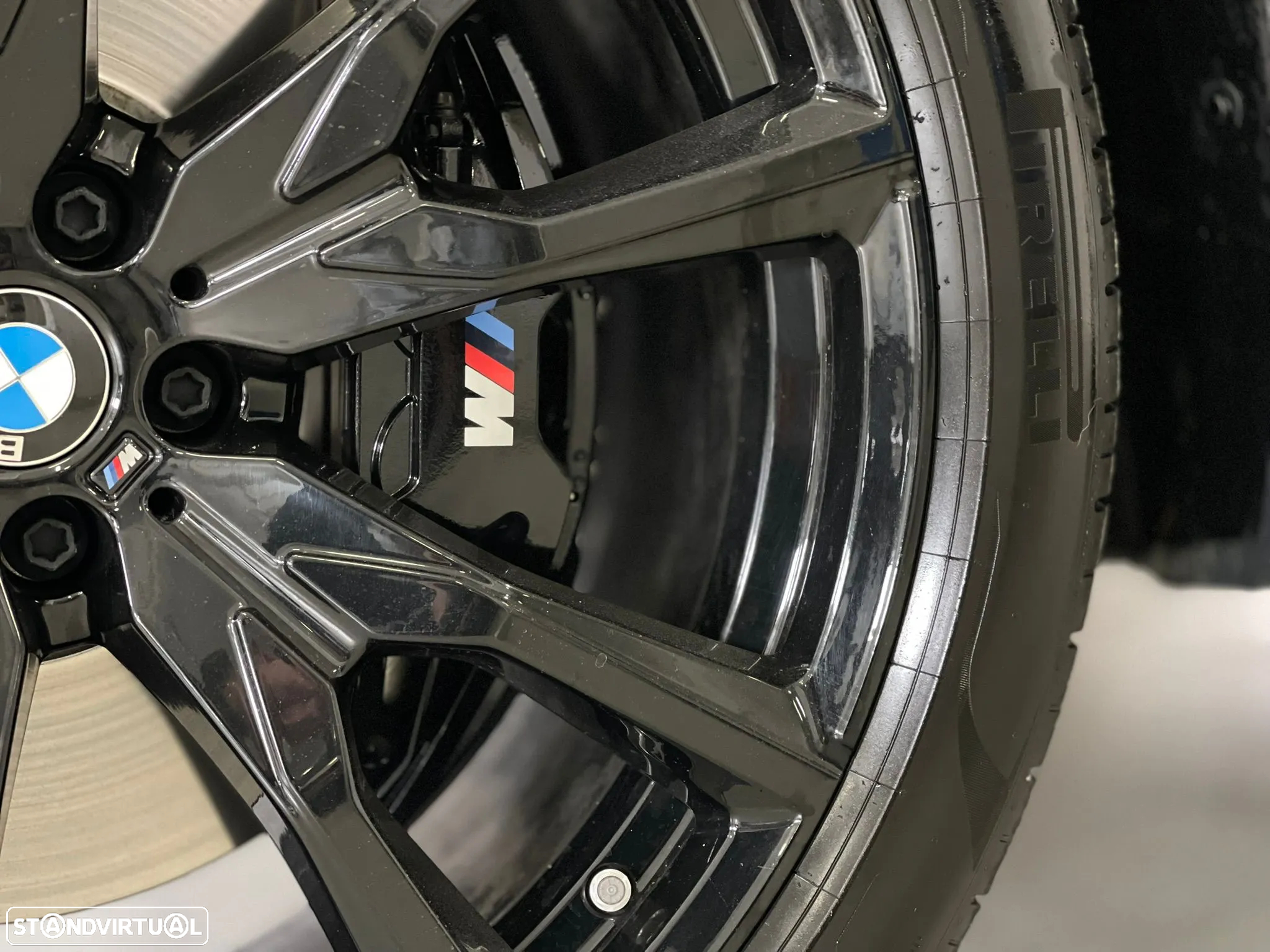 BMW X7 M M60i - 5