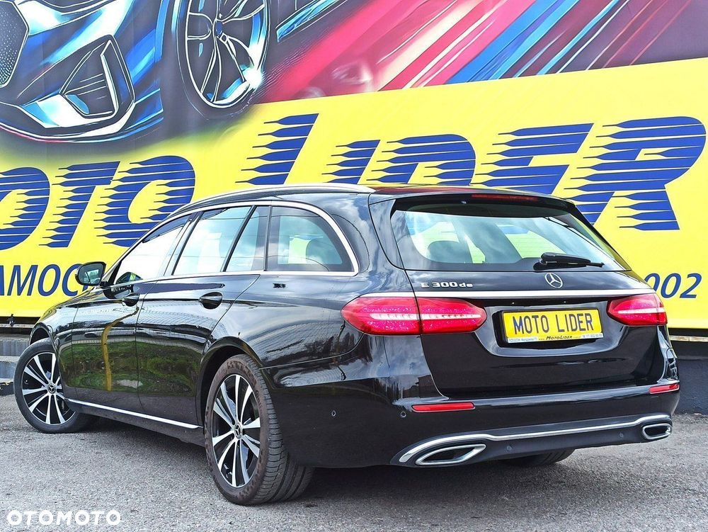 Mercedes-Benz Klasa E - 32