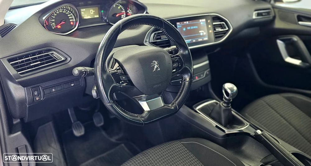 Peugeot 308 SW 1.5 BlueHDi Active - 17