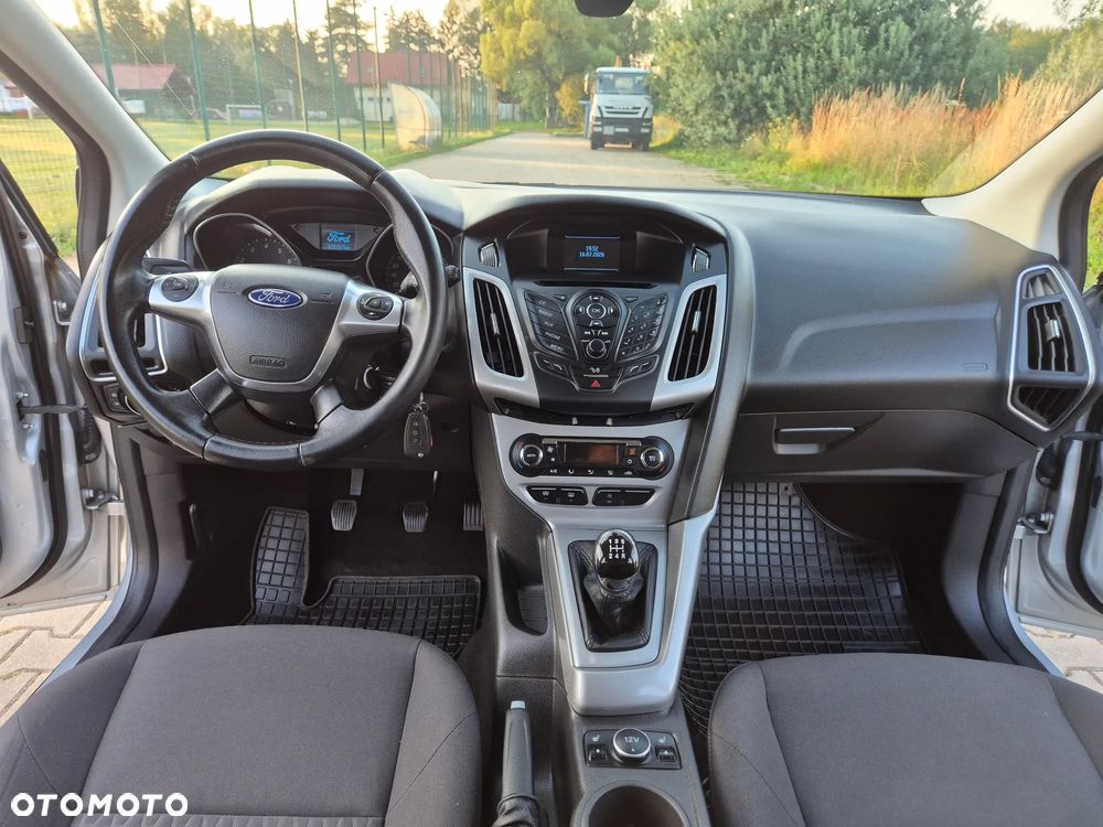 Ford Focus - 33