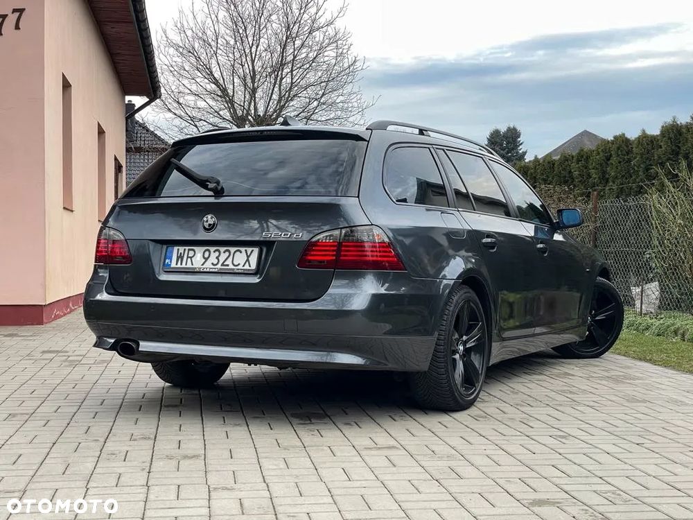 BMW Seria 5 520d - 2