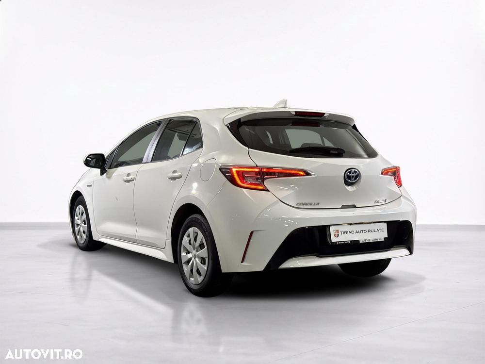 Toyota Corolla - 4