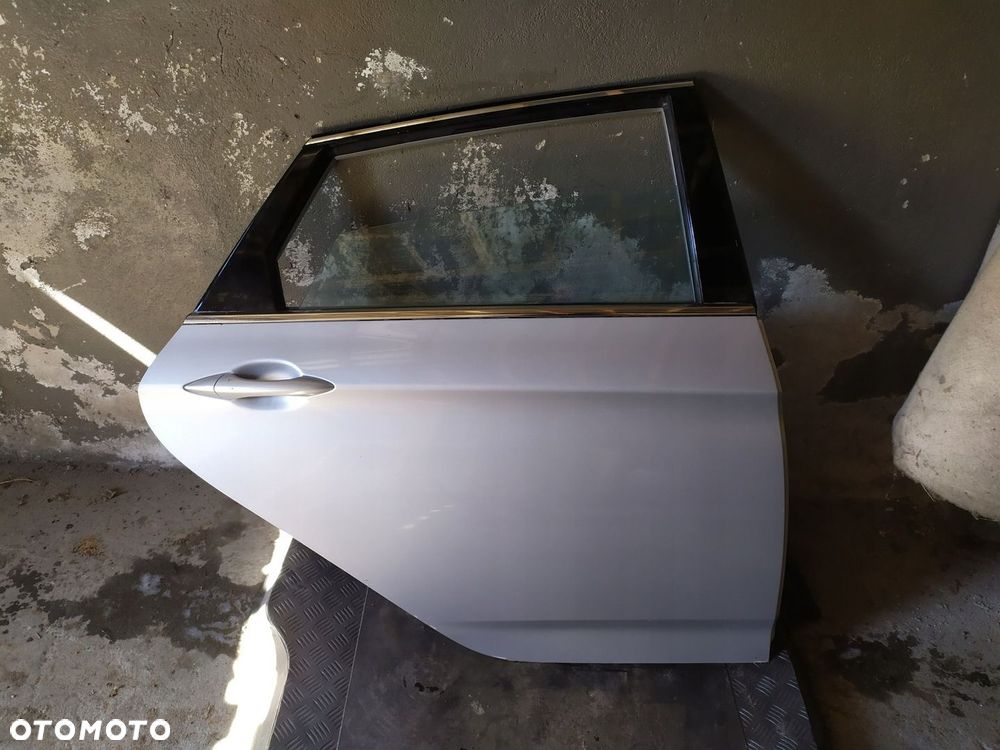 HYUNDAI I40 KOMBI DRZWI PRAWY TYŁ IGŁA - 1