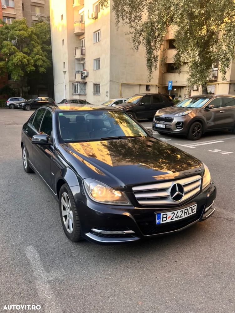 Mercedes-Benz C 180 CDI DPF (BlueEFFICIENCY) Avantgarde - 2