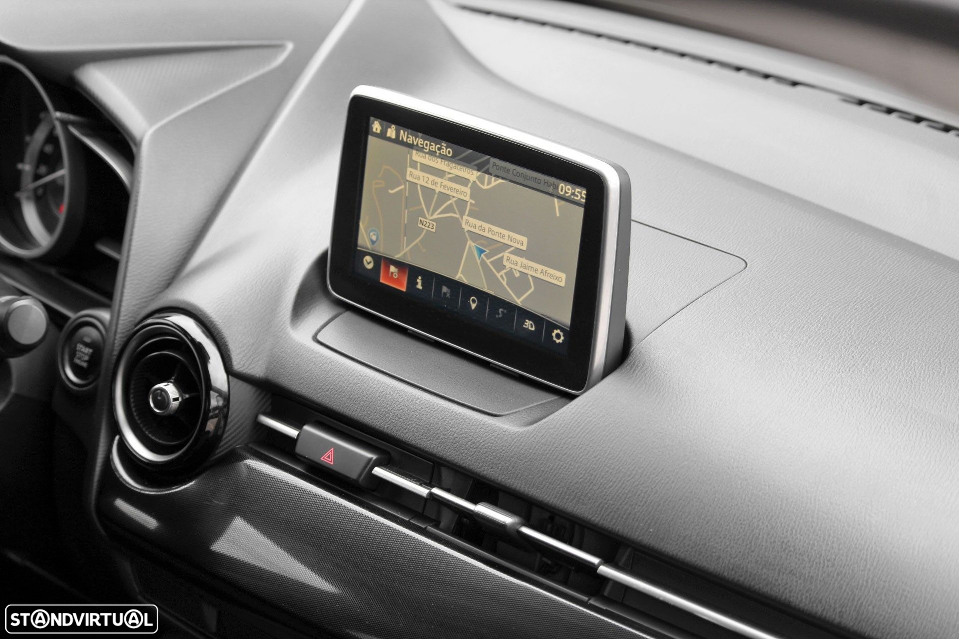 Mazda 2 1.5 Sky.Excellence Navi - 11