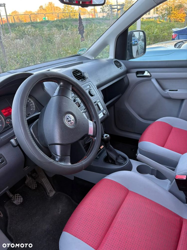 Volkswagen Caddy - 10
