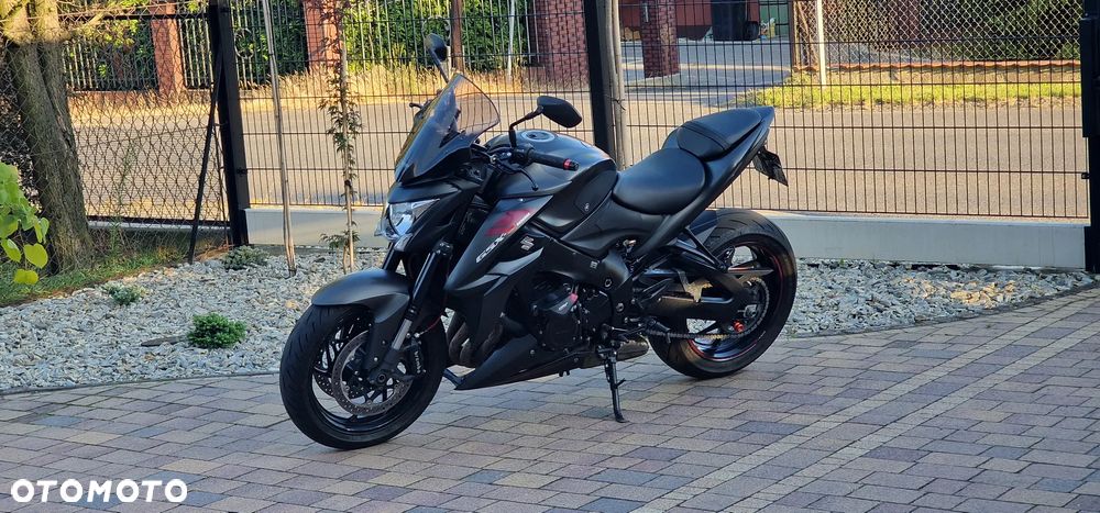 Suzuki GSX 1000 - 2