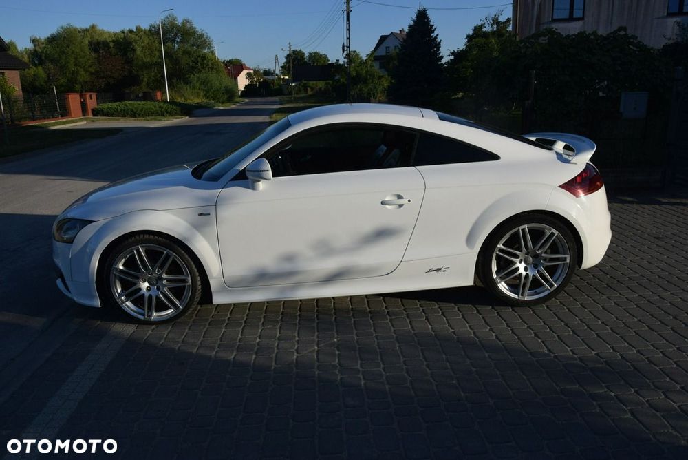 Audi TT Coupé - 16