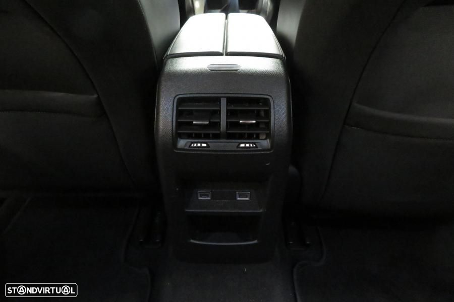 Peugeot 308 1.2 PureTech Allure Pack - 17