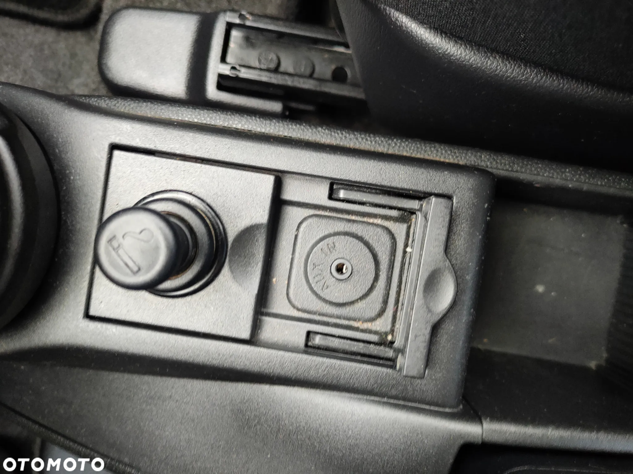 Mazda 2 1.3 Impuls - 13