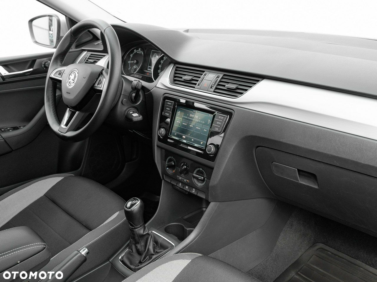 Skoda RAPID 1.0 TSI Ambition - 35