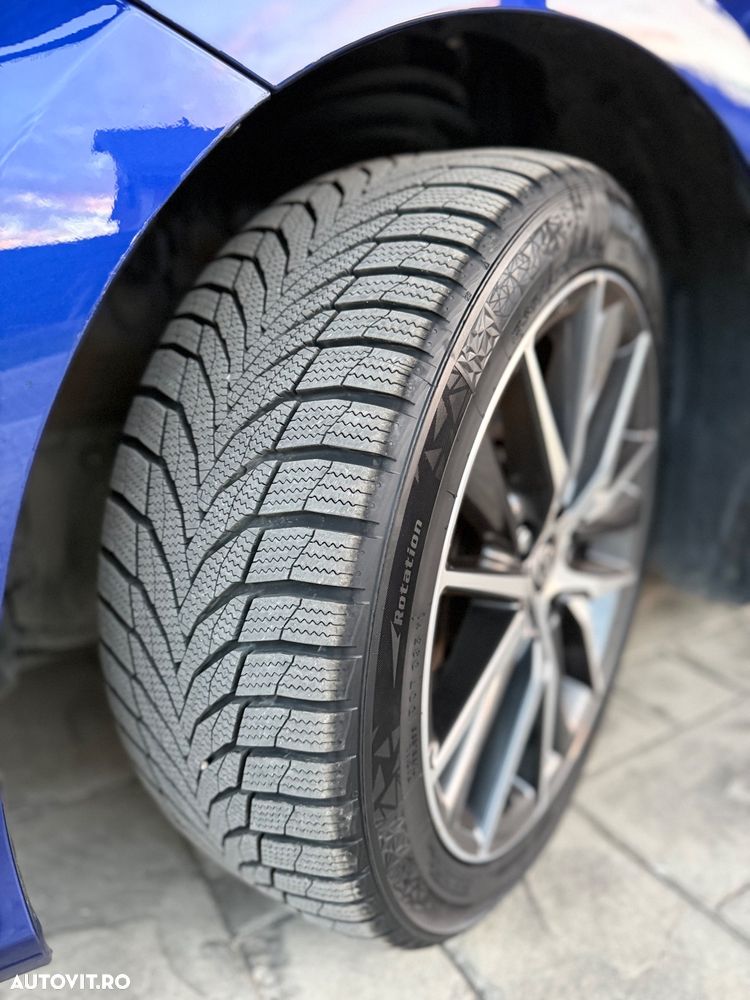 Toyota Camry 2.5 Hybrid Exclusive - 17