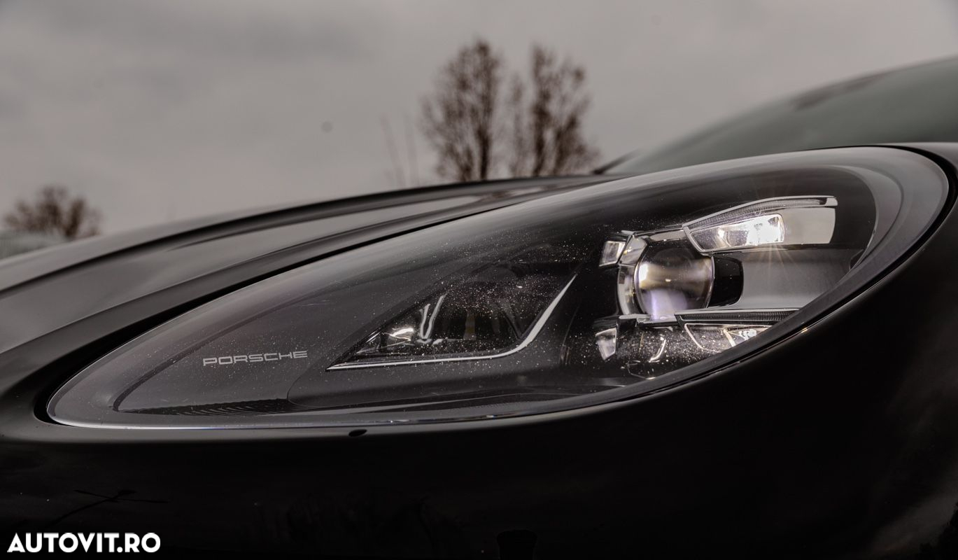 Porsche Macan - 3