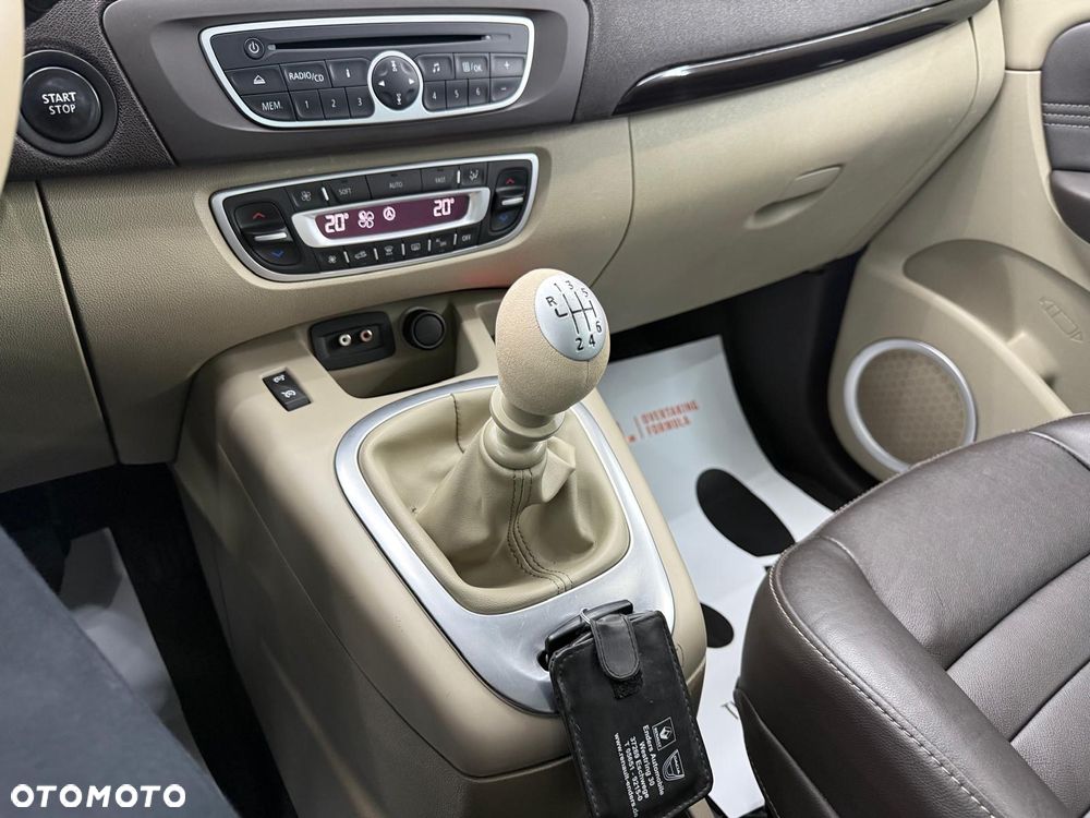 Renault Scenic Energy dCi 130 Start & Stop Bose Edition - 20