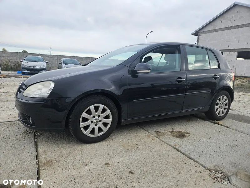 Volkswagen Golf V 1.9 TDI Comfortline - 1