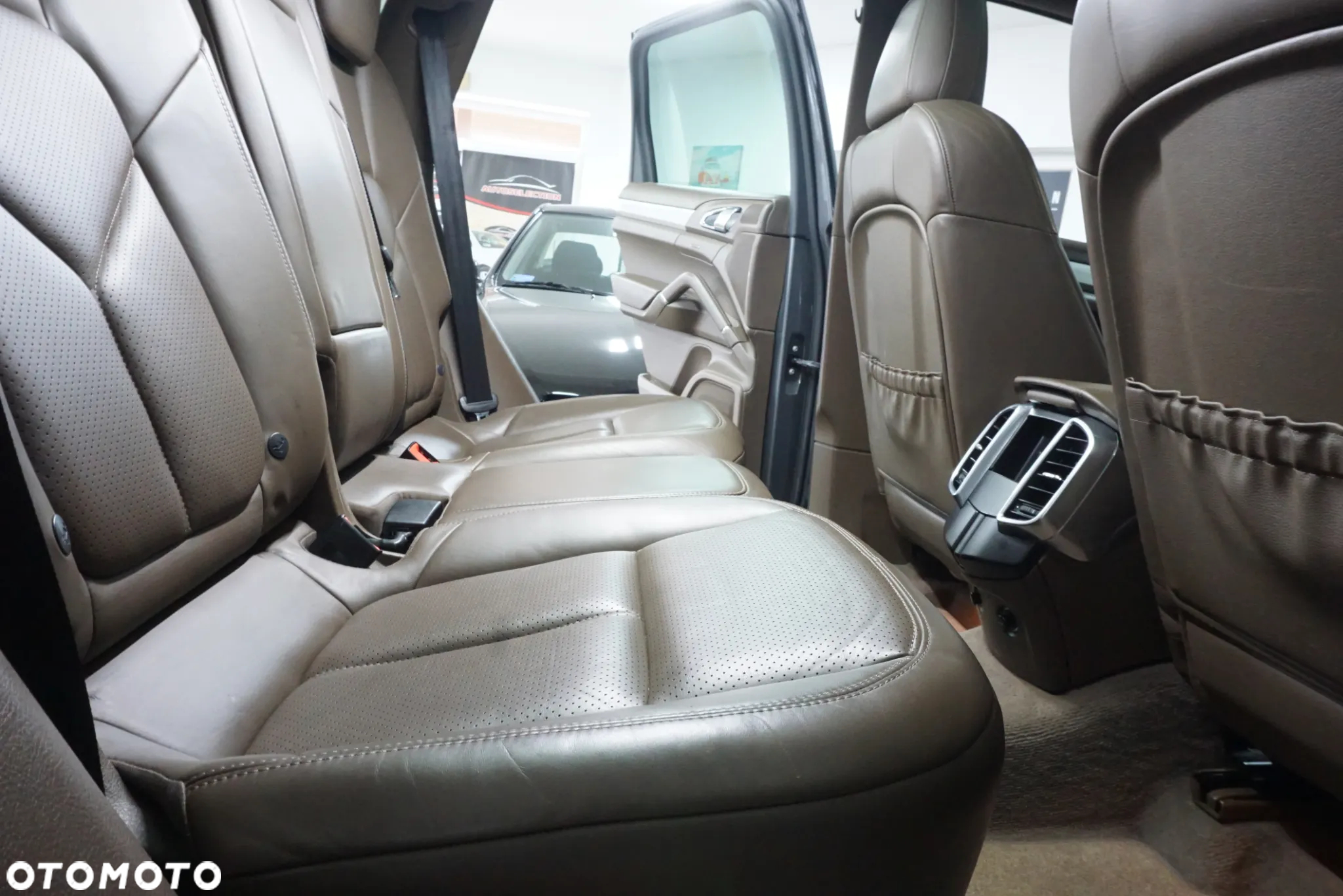 Porsche Cayenne Diesel Platinum Edition - 21