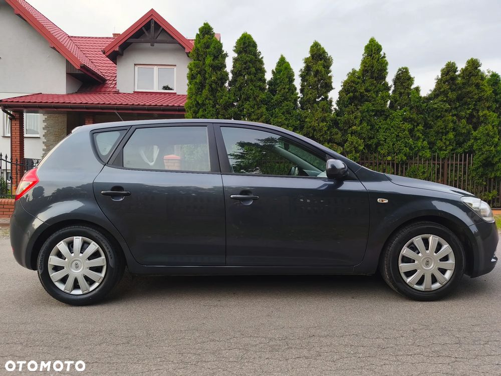 Kia Ceed 1.4 CVVT LX Basis - 10