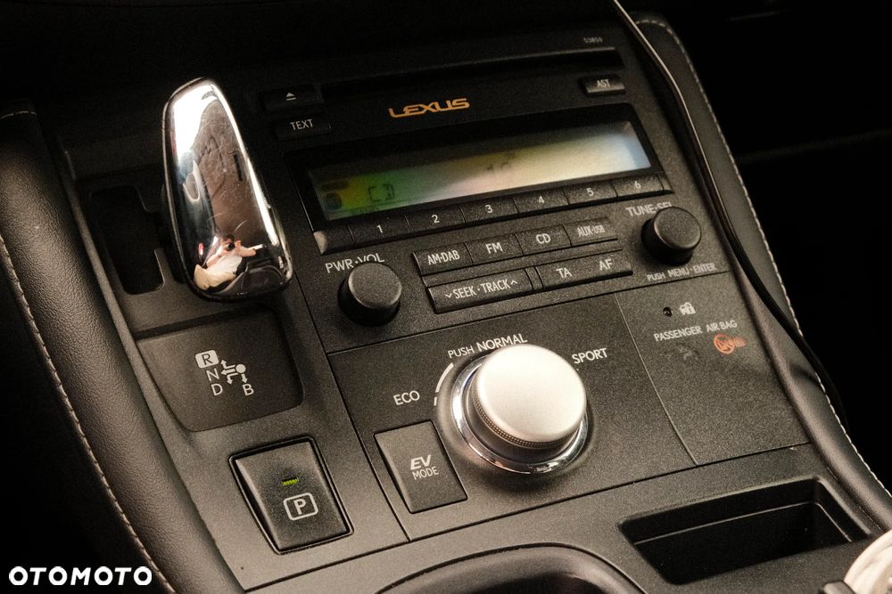 Lexus CT 200h Classic - 19