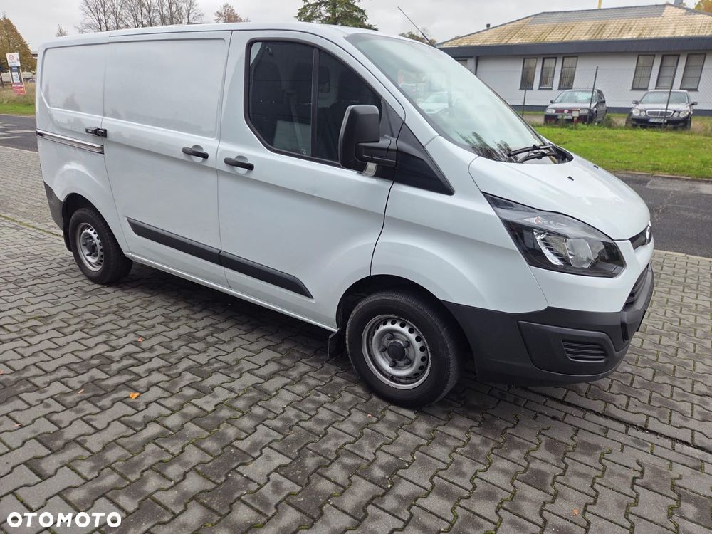 Ford TRANSIT CUSTOM - 8