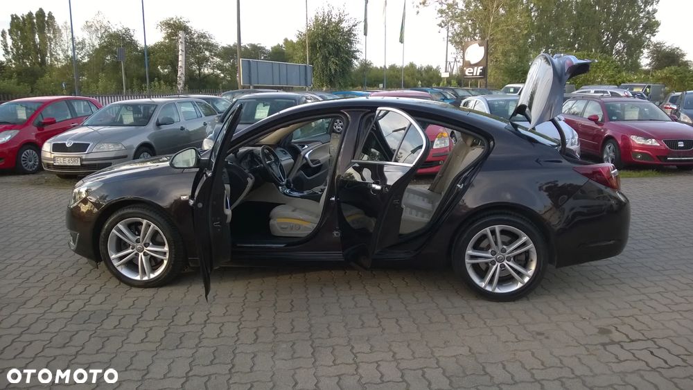 Opel Insignia 2.0 T Executive 4x4 - 16