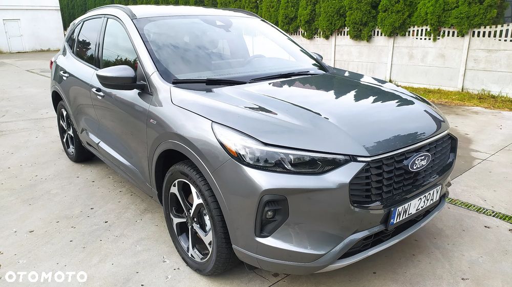 Ford Escape 2.0 EcoBoost AWD Titanium - 18