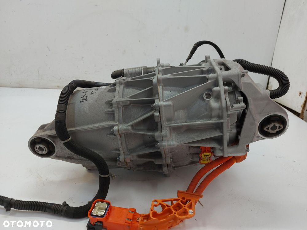 TESLA MODEL Y 2022r silnik elektryczny zawieszenia tylnego tylny tył 1587780-00-b - 4