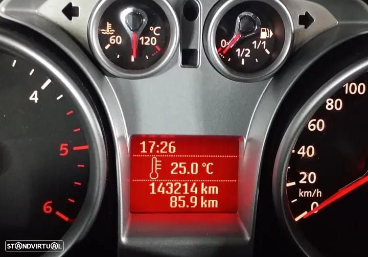 Ford Focus SW 1.6 TDCi Titanium - 3