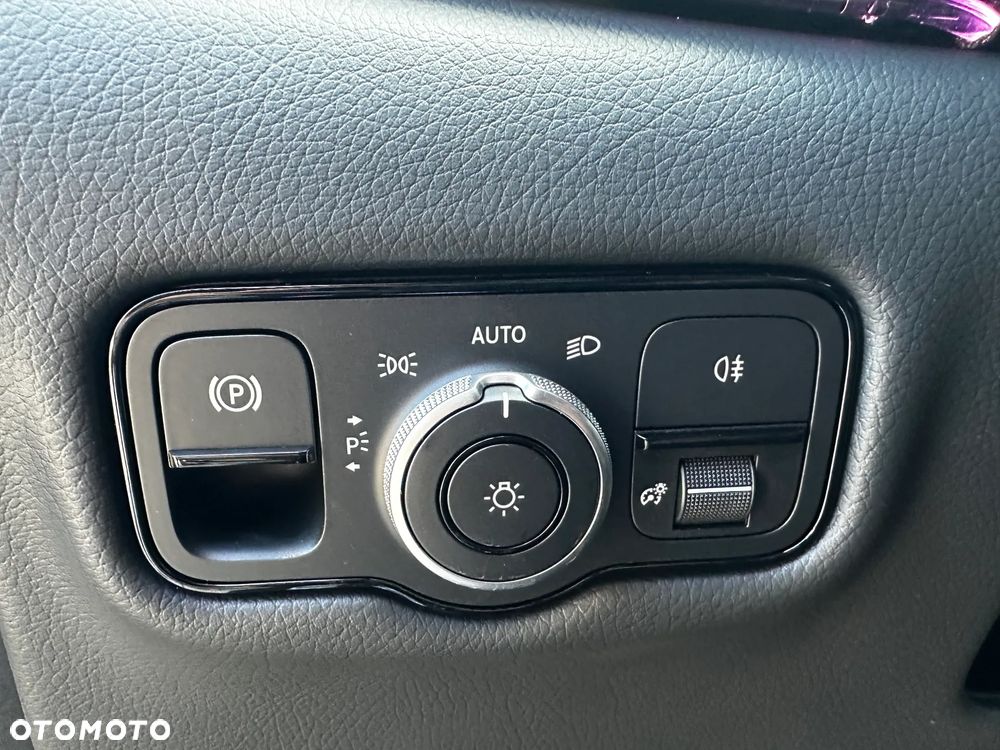Mercedes-Benz Klasa V 300 d 4-Matic 9G-Tronic Avantgarde (ekstra d³) - 12