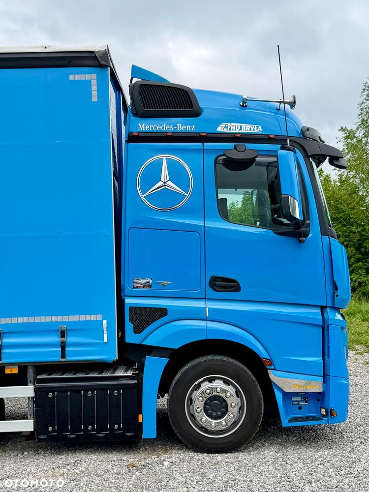 Mercedes-Benz ACTROS 1833 / FIRANKA / WINDA / NOWY TACHOGRAF G2V2 / 19PALET / 8TON ŁADOWNOŚCI / AUTOMAT / DUŻY SILNIK  / SYPIALKA / SERWISOWANY / 2018 / JAK NOWY  / - 9