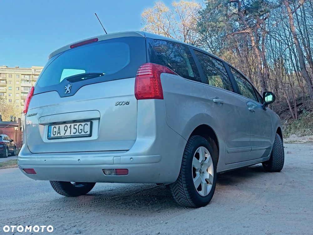 Peugeot 5008 1.6 HDi Premium - 6