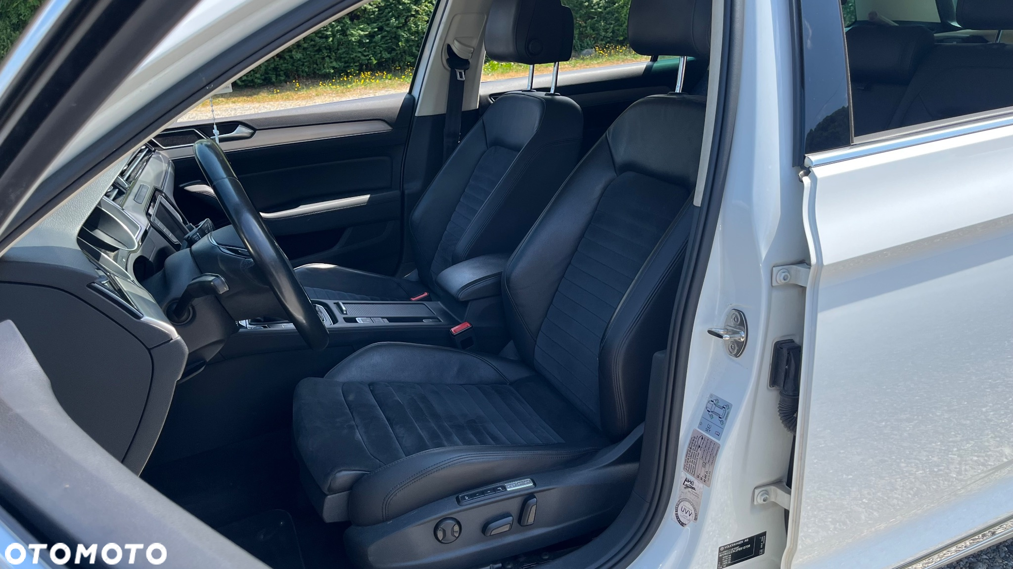Volkswagen Passat - 19