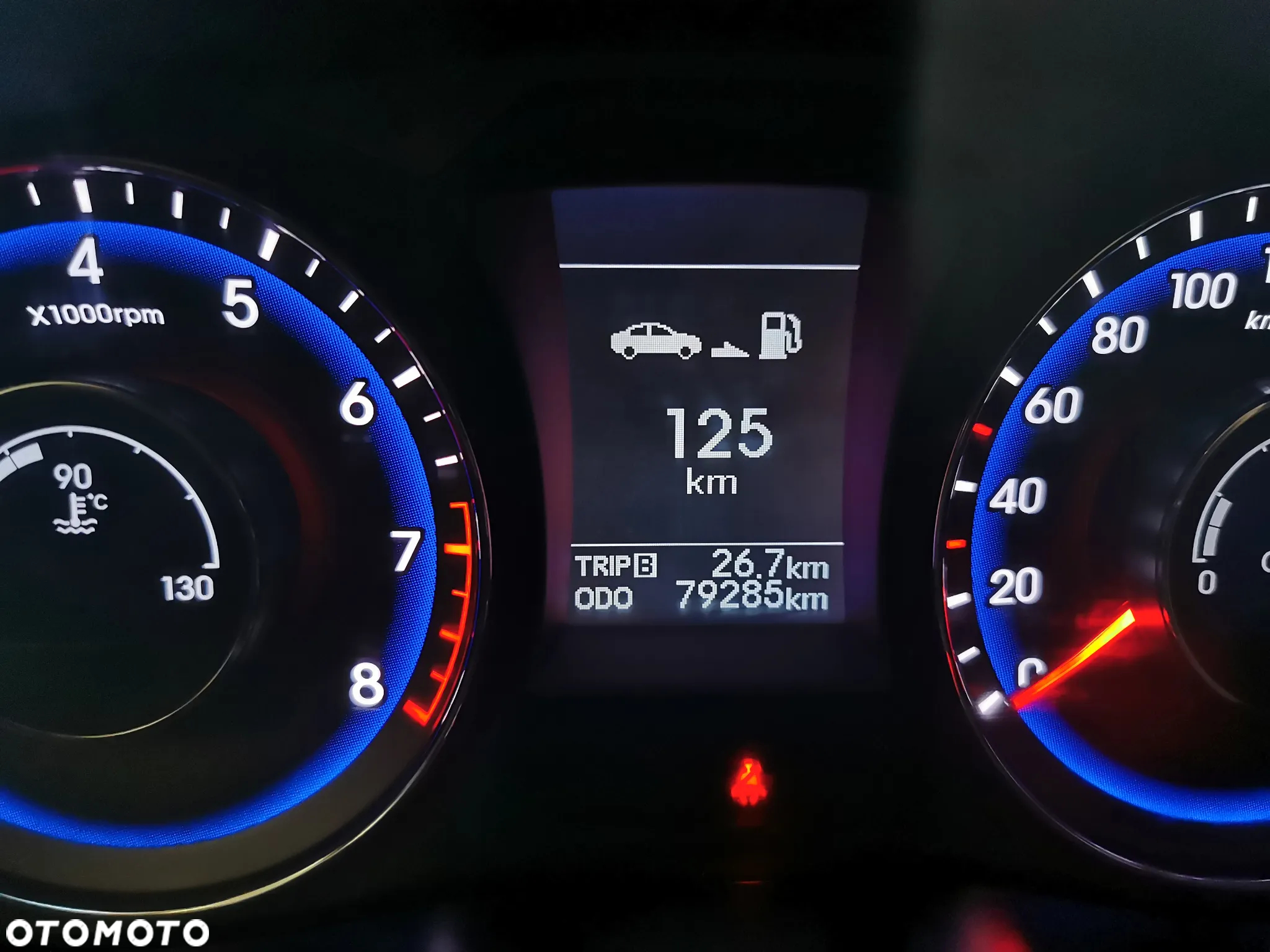 Hyundai i40 Kombi blue 1.6 Family - 11