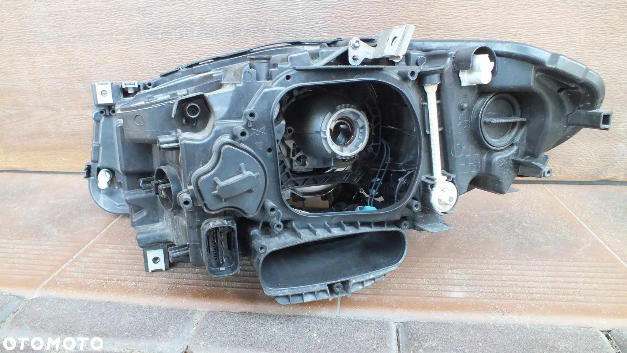 Lampa Xenon przednia prawa BMW 5  F10  1ZT 1852 - 4